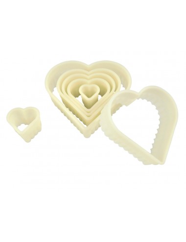 BOX OF 7 FLUTED HEART-SHAPED CUTTERS - POLYGLASS