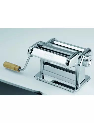 PASTA MAKER