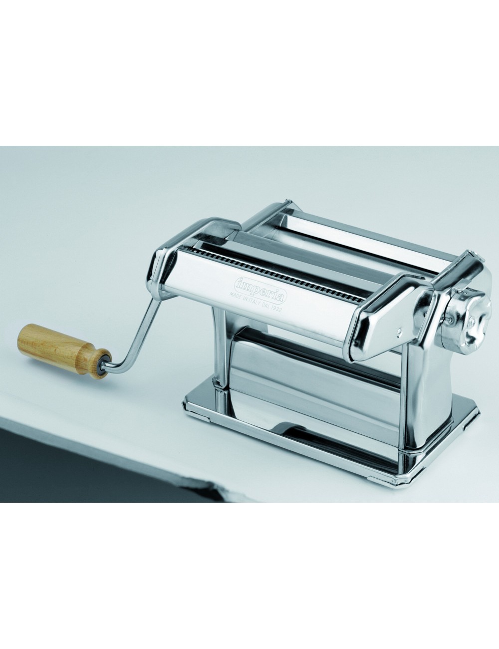 PASTA MAKER